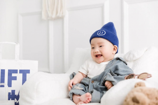 吕梁宝宝多久开始攒肚